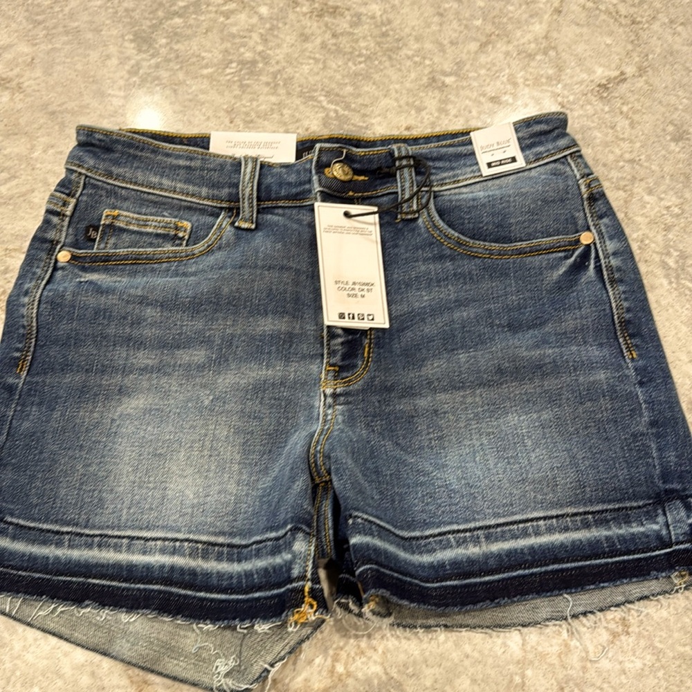 NWT Judy blue- sz medium